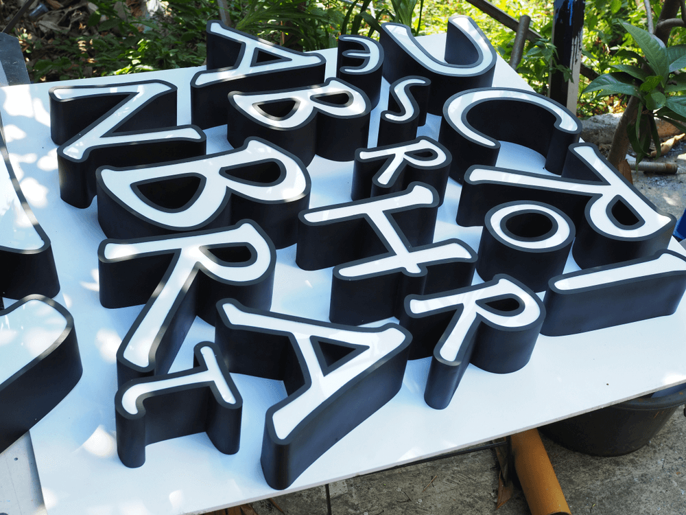3D Lettering and Illuminated Signage